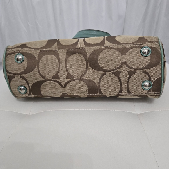 Coach Signature Purse - Picture 7 of 12
